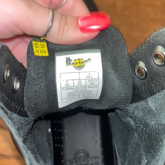 Dr Martens brand new - Picture 2 of 3